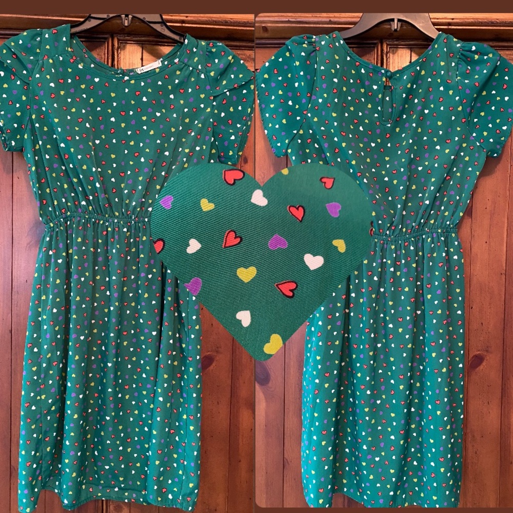 Soprano green with hearts dress size large Junior